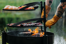 Lade das Bild in den Galerie-Viewer, Multifunktionale Feuerschale „MONTANA X“ 60 cm mit Grillrost 50 cm - Cook King - Shop
