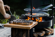 Lade das Bild in den Galerie-Viewer, Multifunktionale Feuerschale „MONTANA X“ 80 cm Mit Grillrost 60 cm - Cook King - Shop
